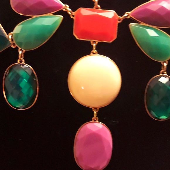 FINAL SALE Collen Lopez bib necklace - Picture 3 of 10